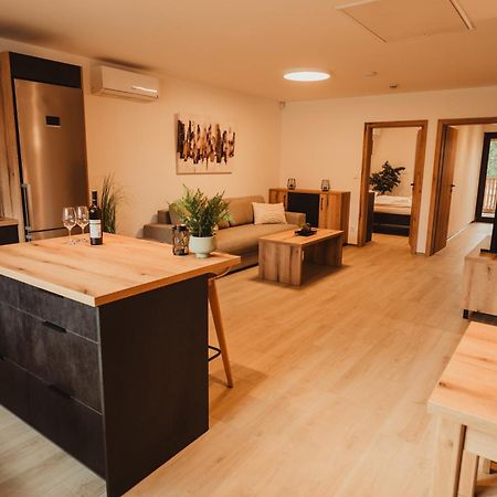 Hotel U Racka Ostrožská Nová Ves Екстериор снимка