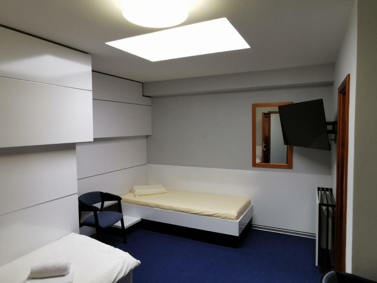 Hotel U Racka Ostrožská Nová Ves Екстериор снимка